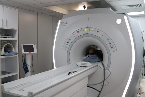 Rezultatele investigațiilor efectuate la Laboratorul de Radiologie și Imagistică Medicală – radiografii, tomografii computerizate, RMN – pot fi vizualizate la un click distanță!