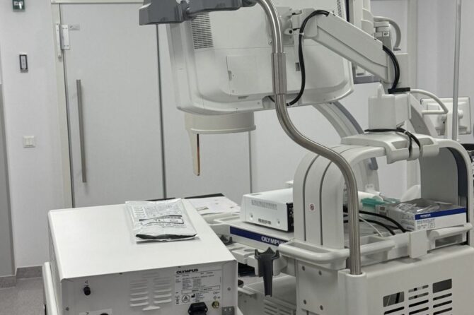 De astăzi, la spital este funcțională o sală modernă, dotată cu aparatură performantă pentru Endoscopie Intervențională!